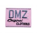 Patch Ecusson Thermocollant DMZ Original clothing coloris rose clair 5 x 3,50 cm