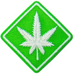 Patch Ecusson Thermocollant Feuille de Cannabis 3,50 x 3,50 cm