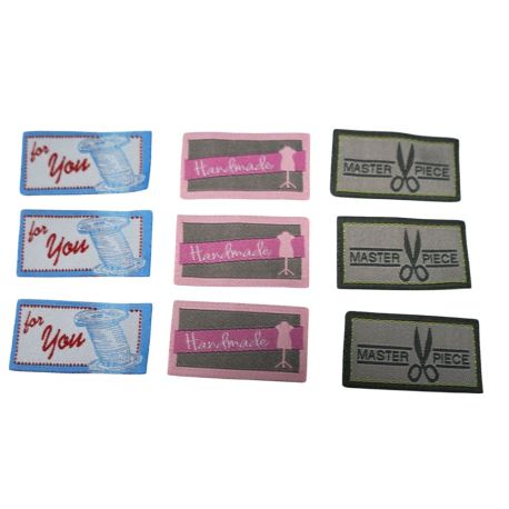Etiquette tissée à coudre Lot de 8 Fun 2,50 x 5 cm
