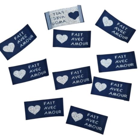 Lot de 10 Etiquettes tissées 2,50 x 5 cm Fait avec Amour Argenté