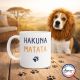 Mug Hakuna Matata – Imprimé en France Tasse Fun et zen Café Thé Céramique, Idée Cadeau Originale Bureau Anniversaire Amis