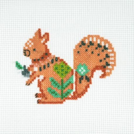 Mini Kit à broder au point de croix compté Ecureuil 13 x 13 cm
